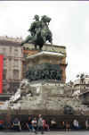 Статуя первого короля Италии Виктора Эммануила (52 kb)